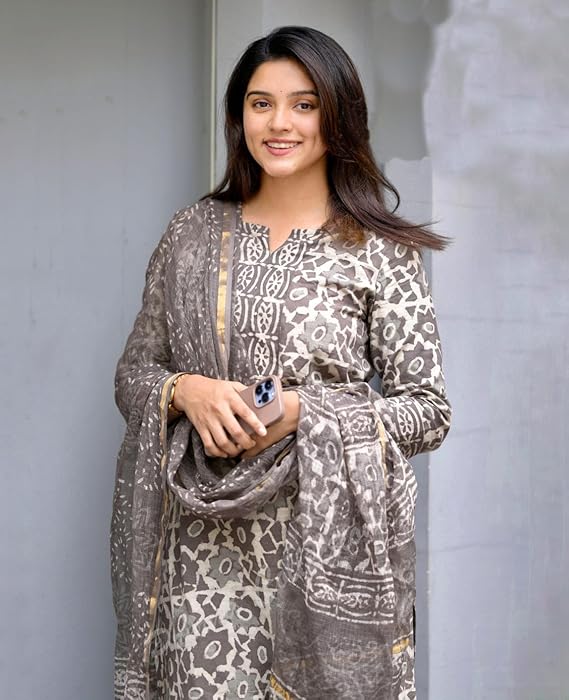 KLOSIA Women's Printed Straight Kurta and Pant with Dupatta Set
